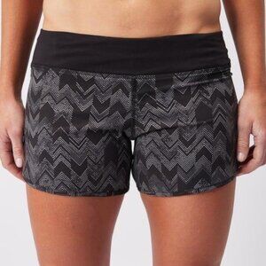 Rabbit Women's Hopper 4" Short in Black Asphalt Chevron Print